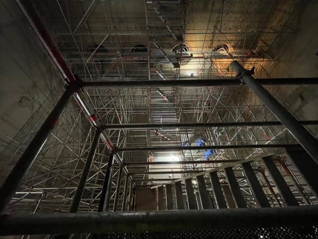 Kraftwerkskessel eingerüstet